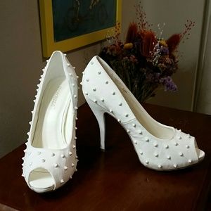 Spiky White Leather Shoe Dazzle Heels